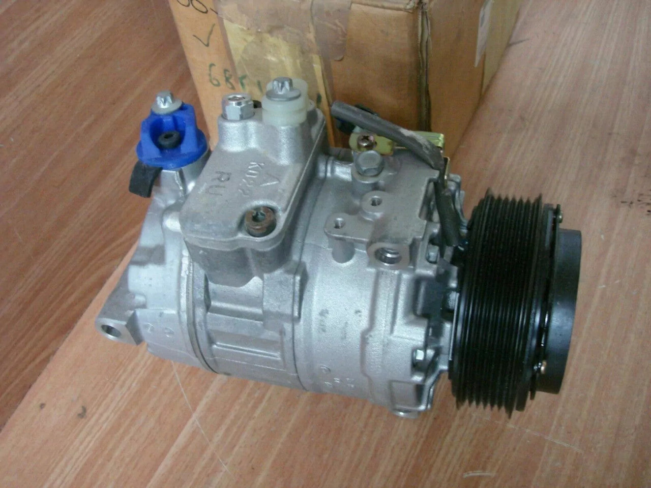 Air Condition Compressor fits Opel Vauxhall Zafira A Diesel 24430319 Genuine View Left