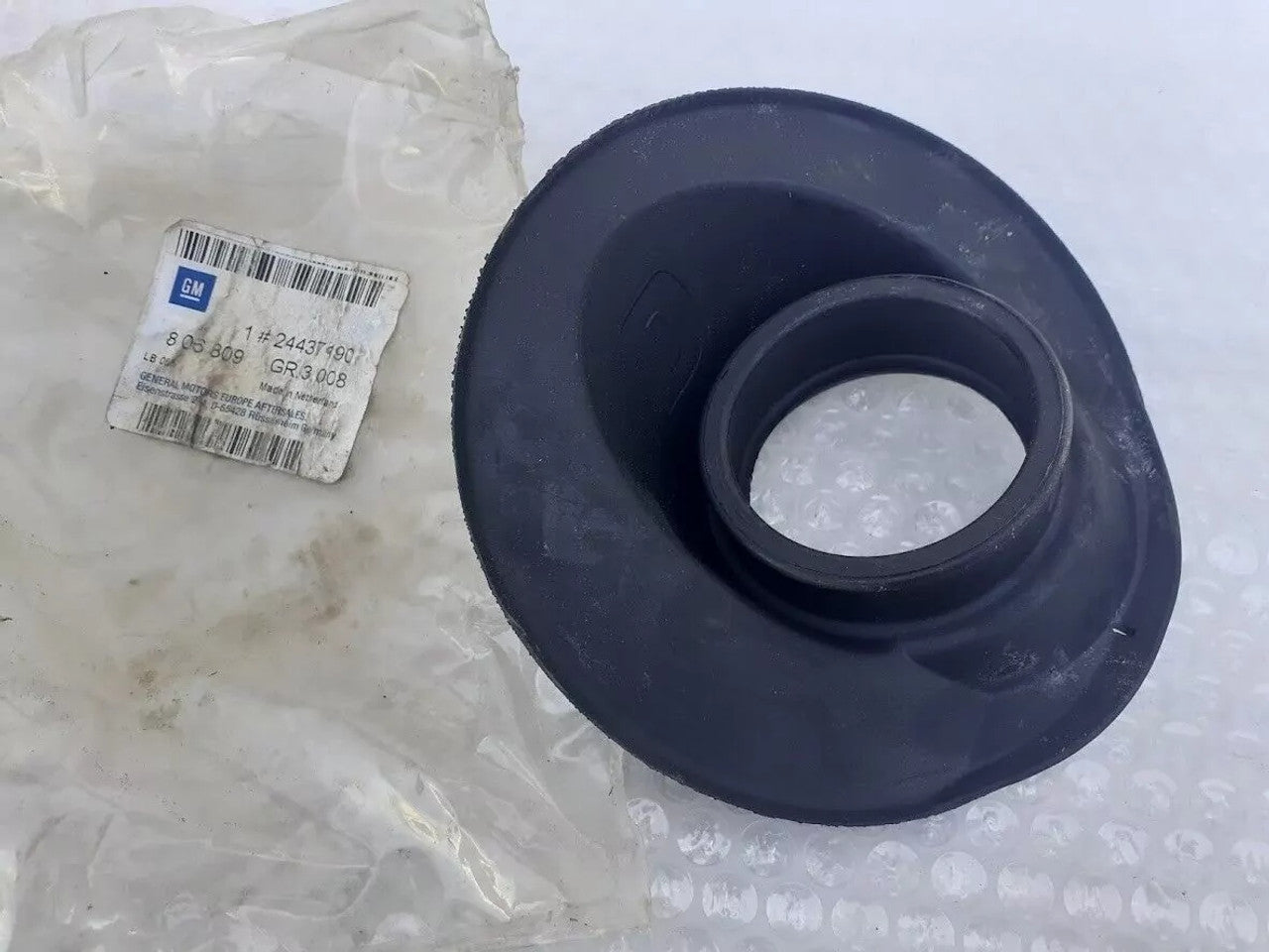Fuel Tank Seal Neck to Panel fits Opel Vauxhall Corsa C Tigra B 24437190 Genuine View Rear