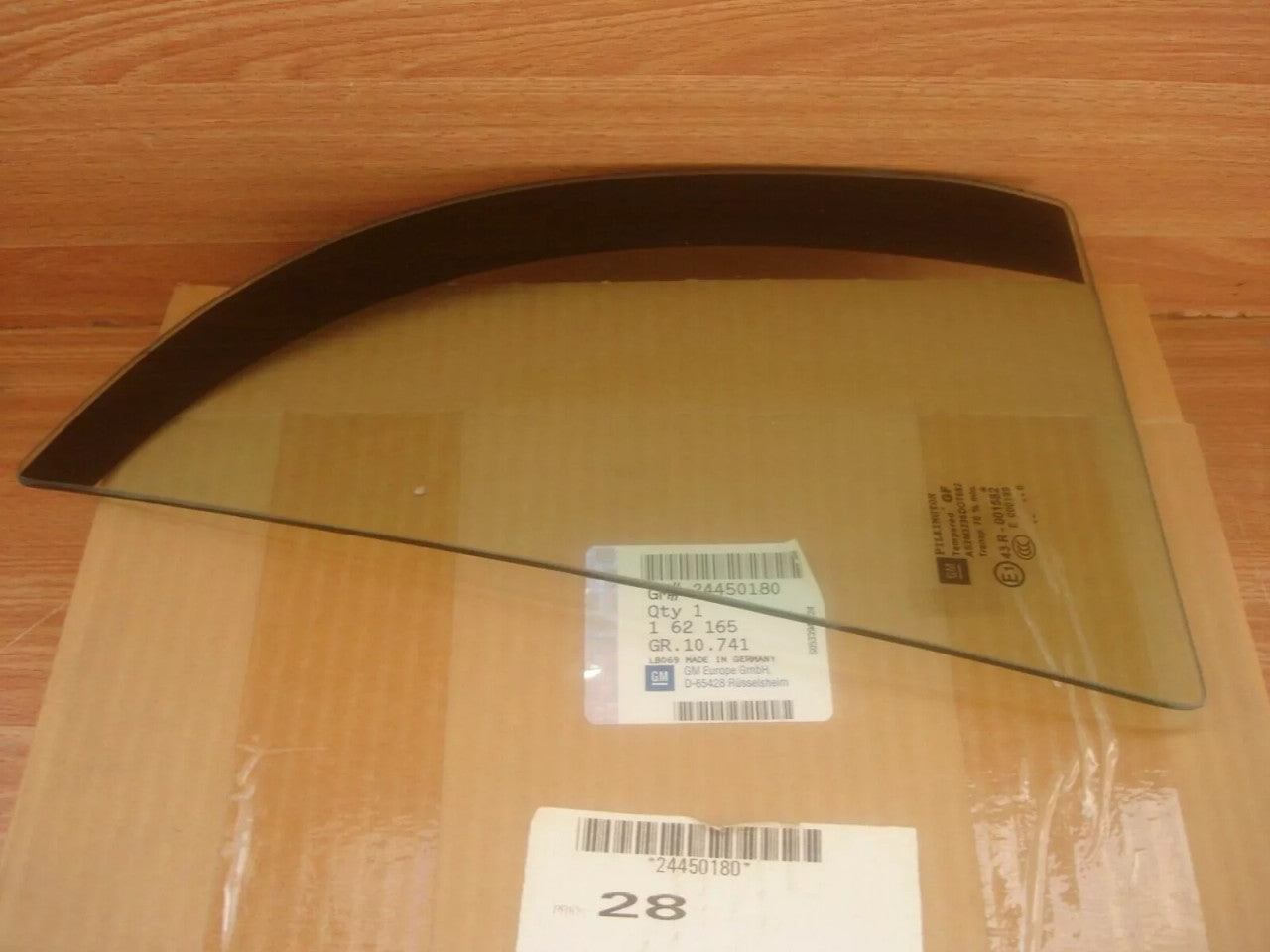 Window Glass Rear Left Fixed fits Opel Vauxhall Vectra C 24450180 Genuine View Front