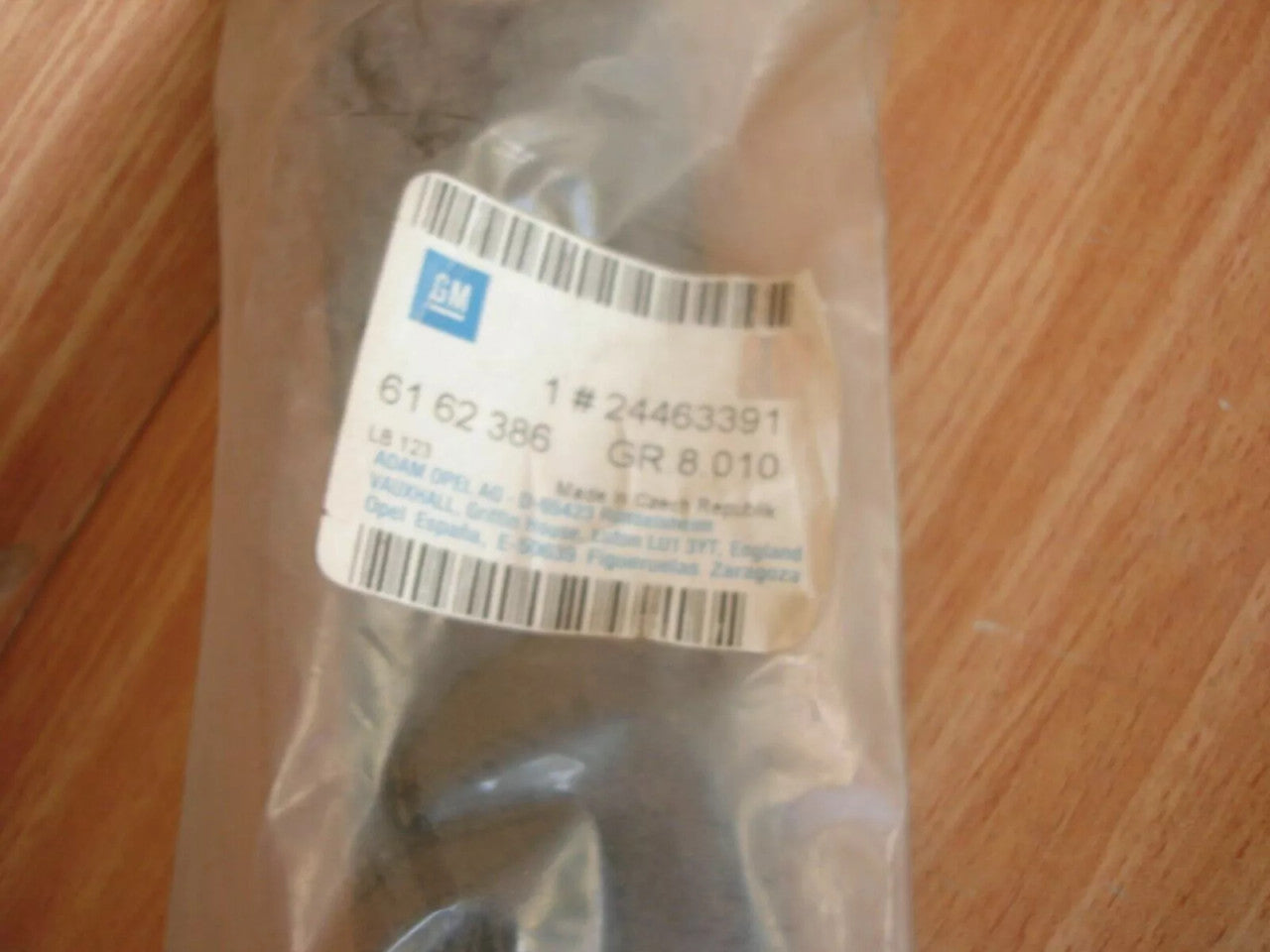 Hood Bonnet Weather Strip Seal Rear fits Opel Vauxhall Astra H 24463391 Genuine View Rear