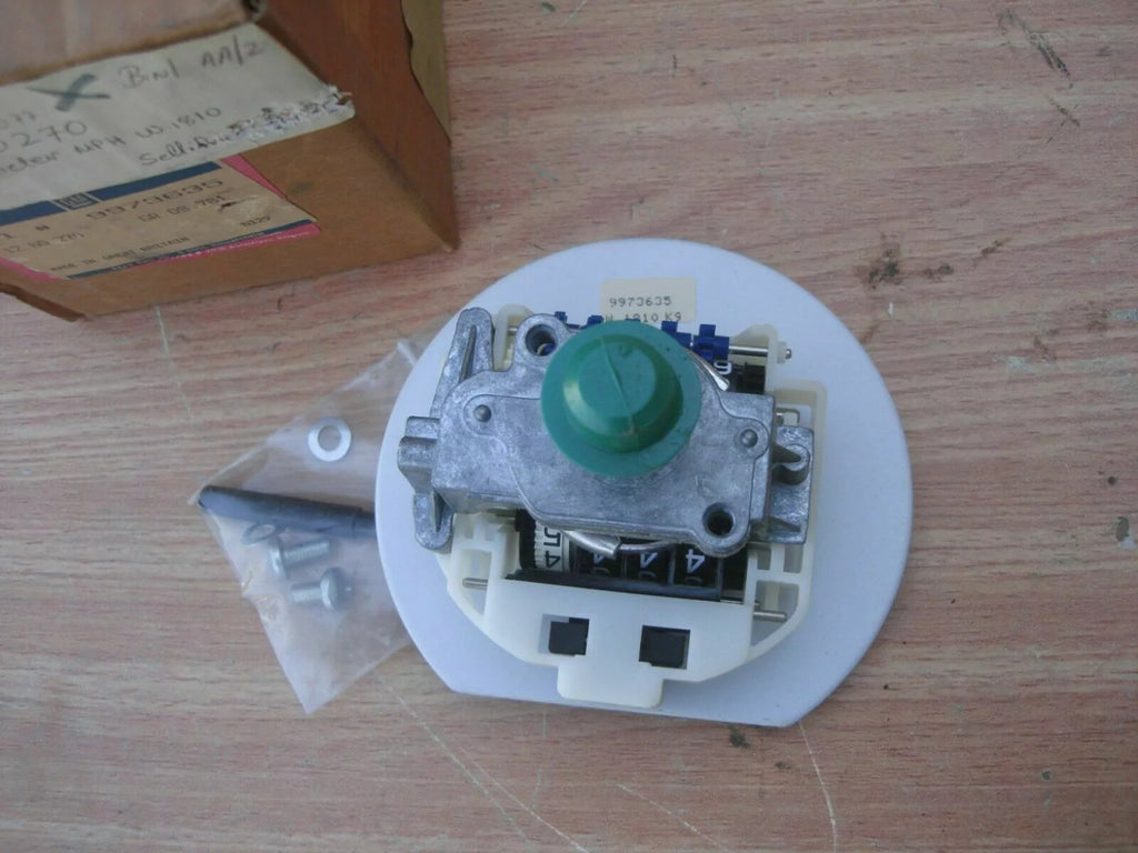 Speedometer MPH fits Opel Kadett E Ascona C Vauxhall Astra Cavalier Genuine 25061014 View Rear