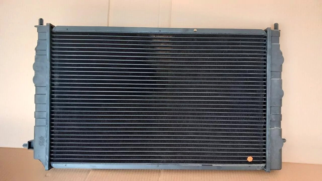 Radiator fits Opel Vauxhall Calibra Vectra A Cavalier 90443466 2519290 View Rear