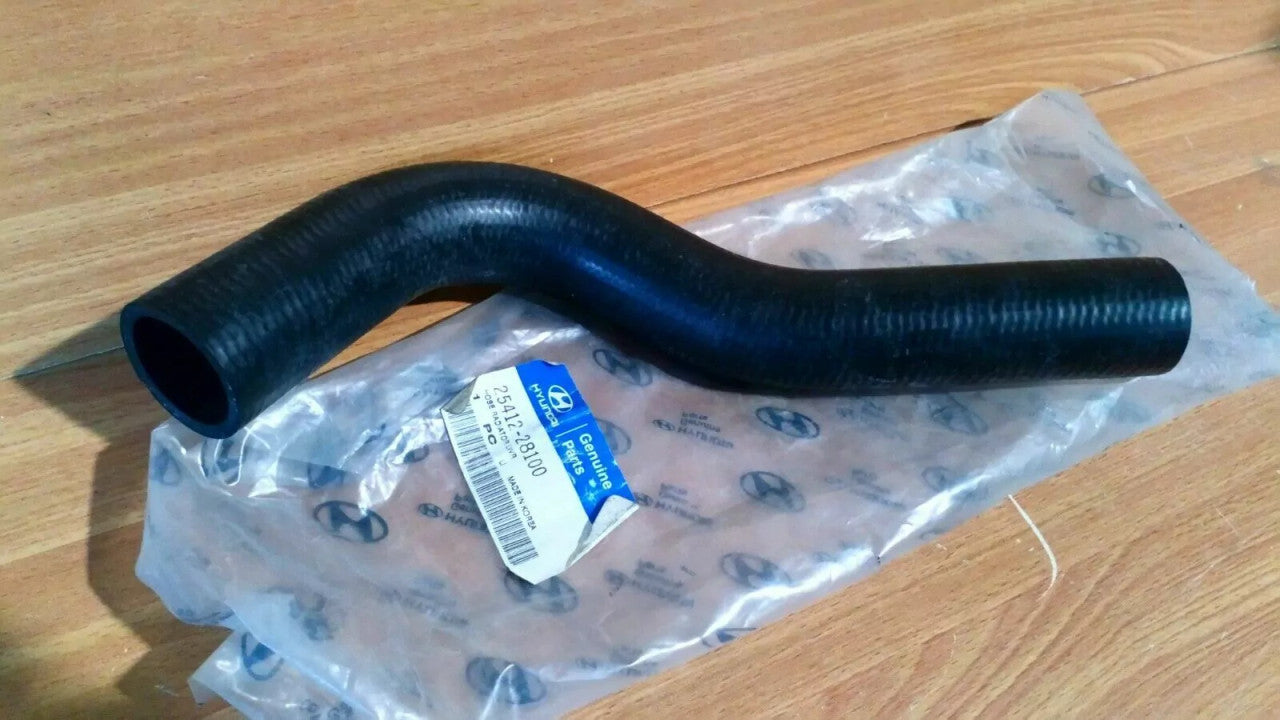 Radiator Hose Lower fits Hyundai Elantra Lantra 2541228100 Genuine View Front