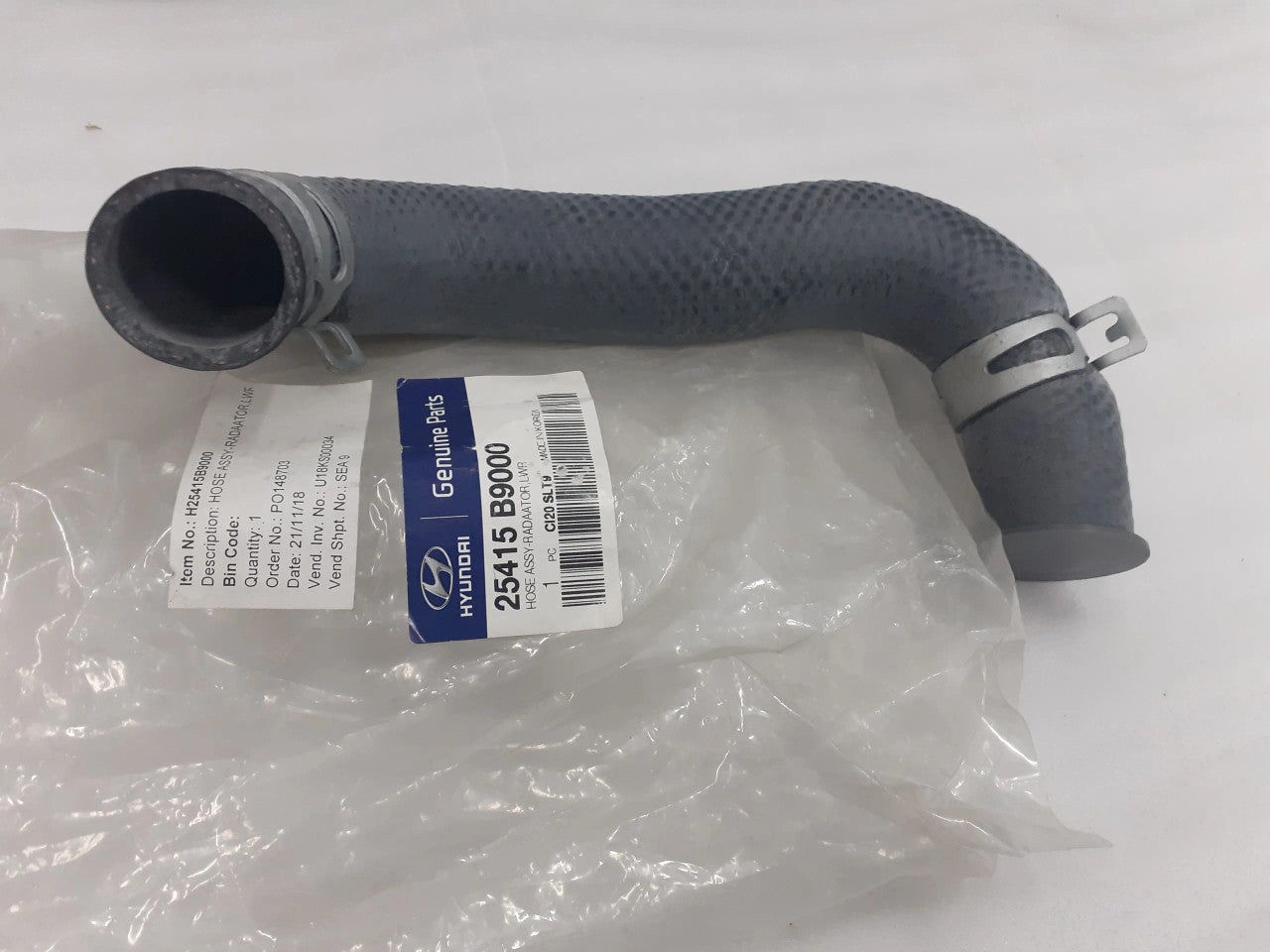 25415B9000 Radiator Hose Lower fits Hyundai Kia 25415-B9000 Genuine View Front