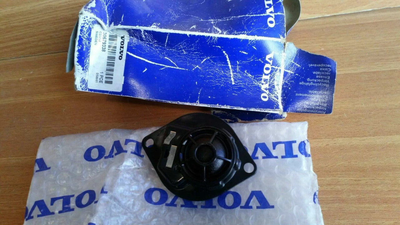 Twitter Front Rear fits Volvo C70 30679338 Genuine View Rear
