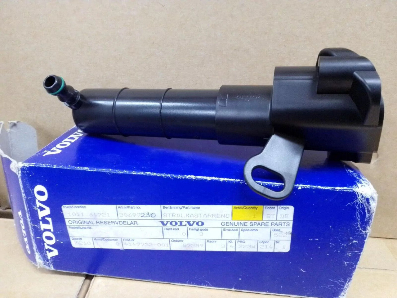 Headlight Washer Nozzle Right fits Volvo XC90 30699230 Genuine View Rear