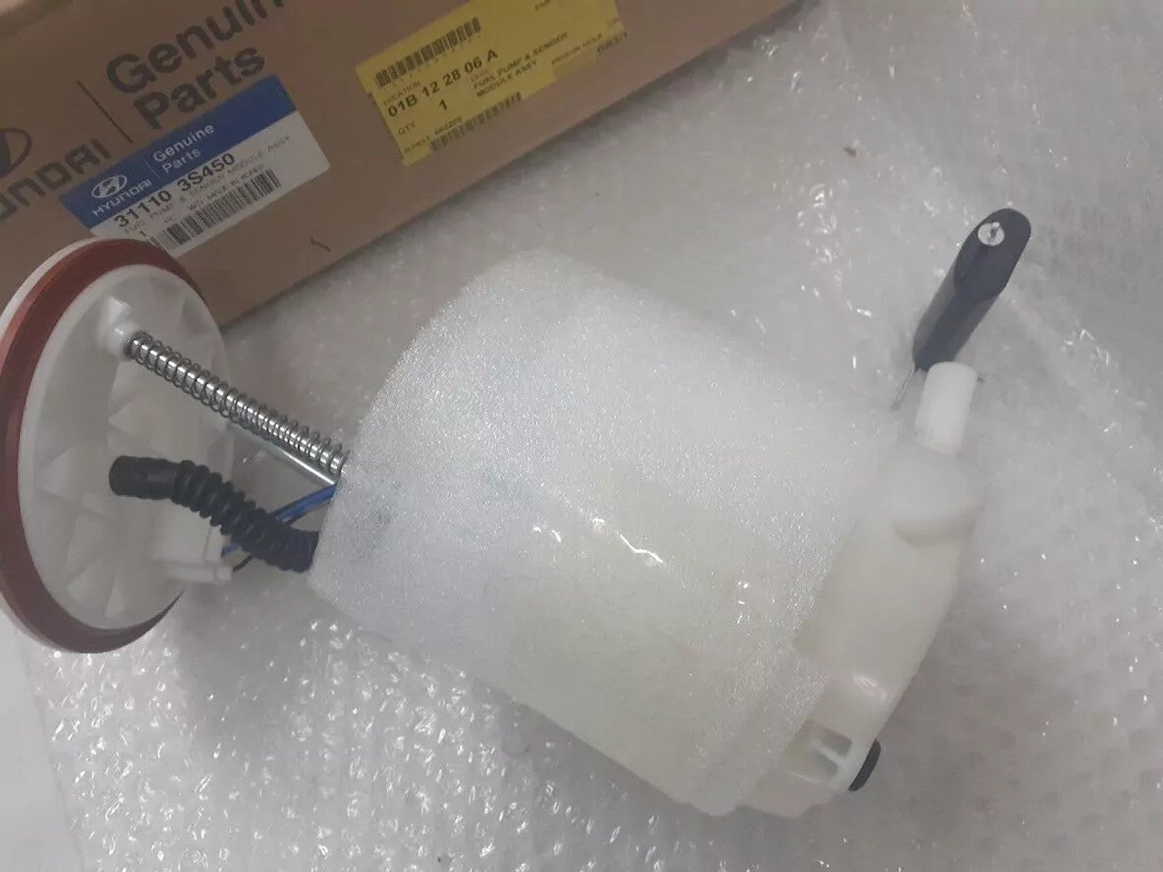 Fuel Sending Unit fits Hyundai i40 311103S450 Genuine View Left