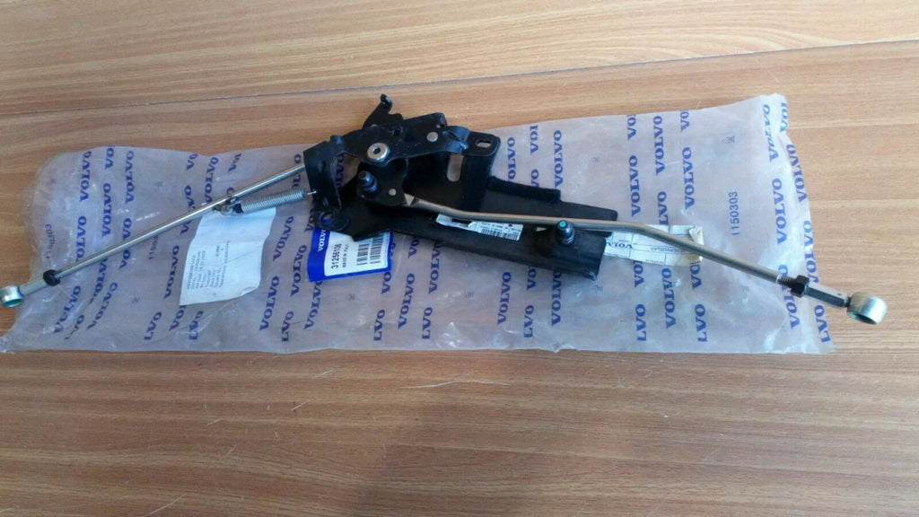 Convertible Roof Lock fits Volvo C70 31256106 Genuine View Front