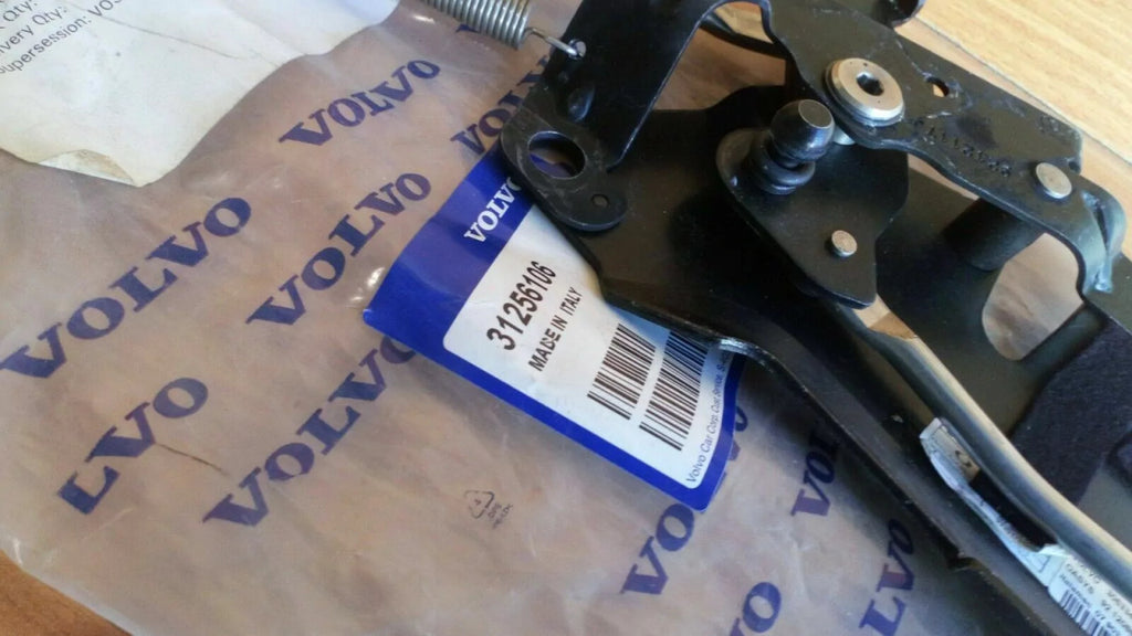 Convertible Roof Lock fits Volvo C70 31256106 Genuine View Rear