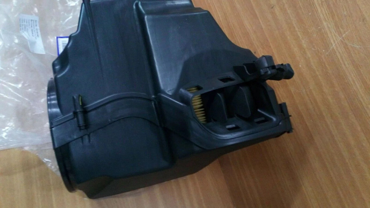 Air Filter Box fits Volvo S40 V50 C30 31261507 Genuine View Rear