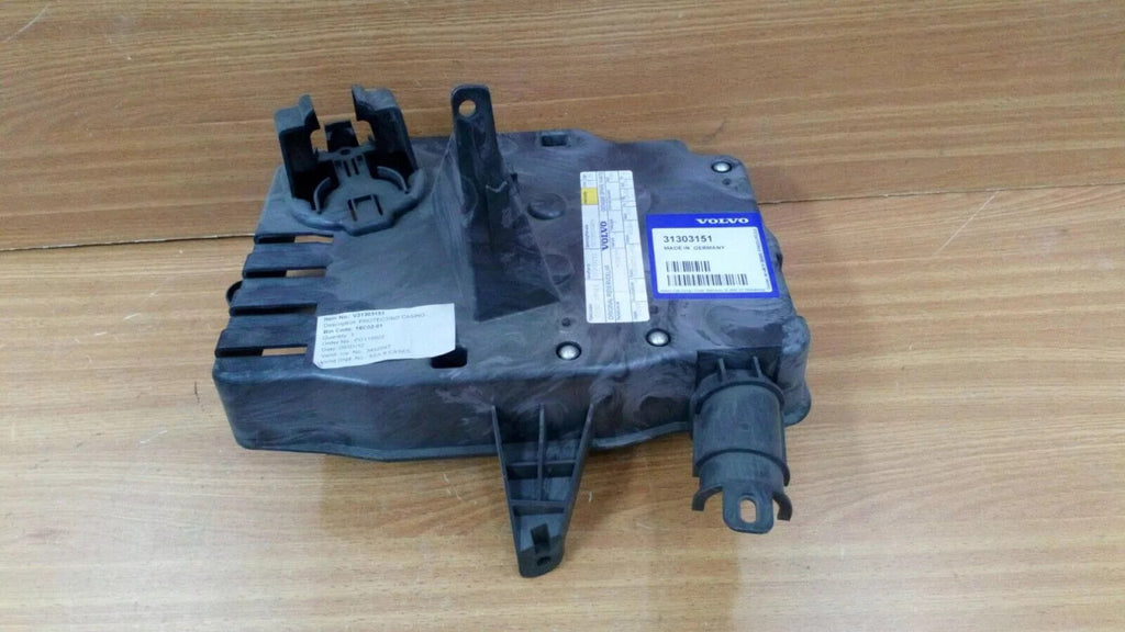 Protecting Casing fits Volvo S40 V50 C30 Diesel D4162T 31303151 Genuine View Front