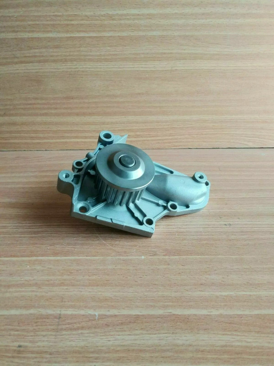 Water Pump fits Toyota RAV4 Avensis Camry Carina Celica Picnic Chaser 3SFE 5SFE 35-02-244 View Rear