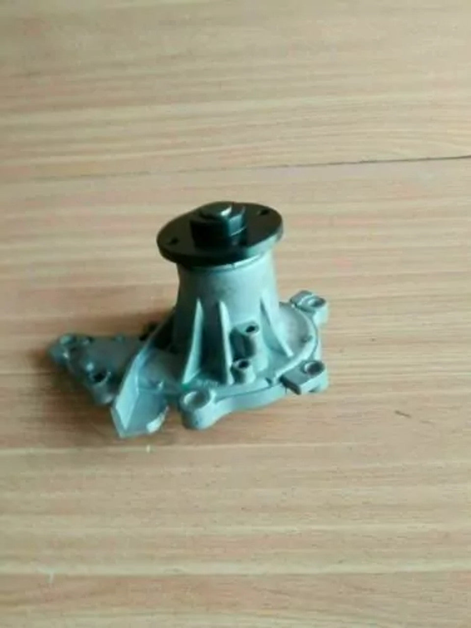 Water Pump fits Toyota Corolla AE101 AE111 Avensis AT220 Carina AT190 AT191 4AFE 35-02-264 View Rear