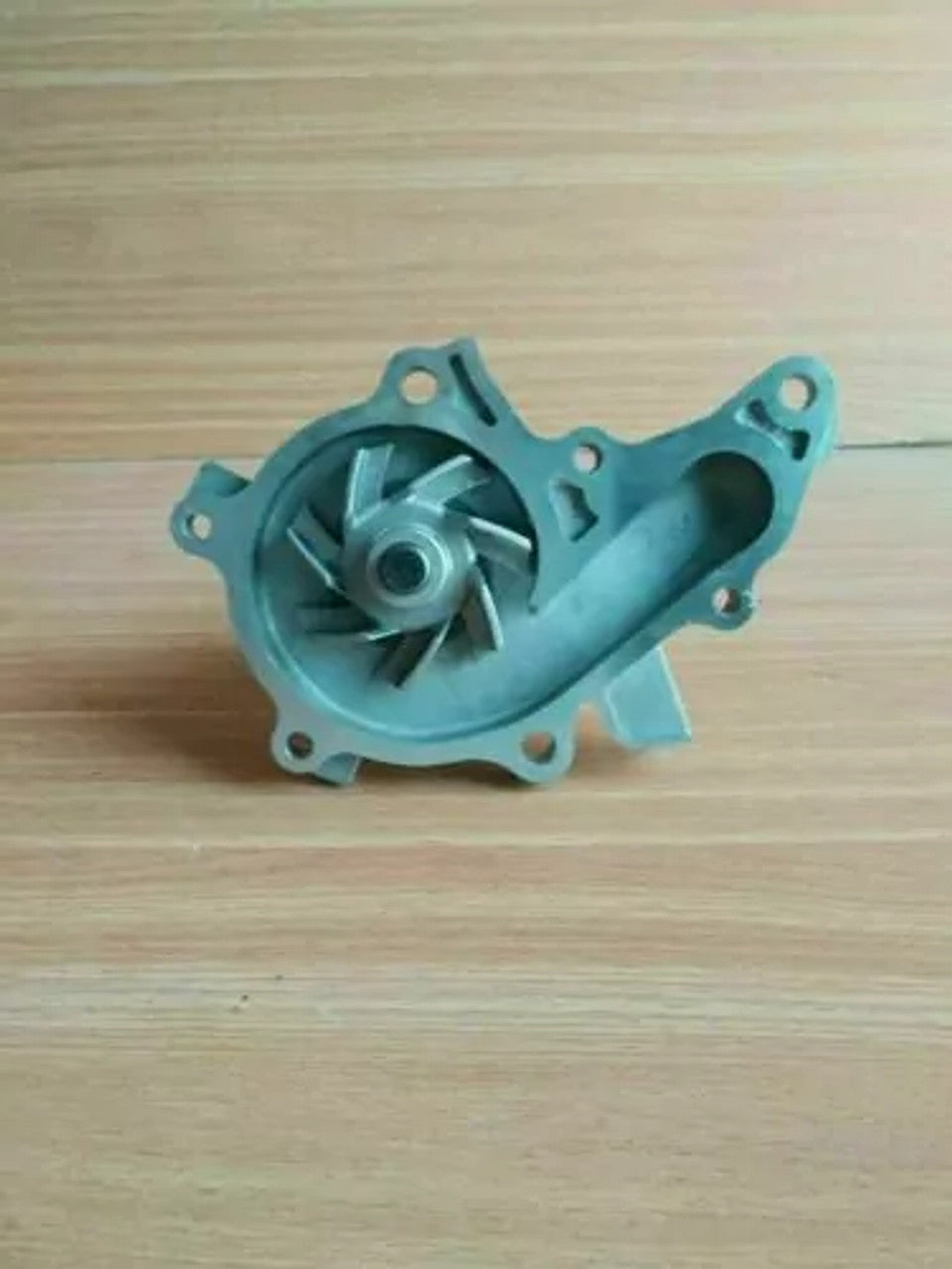 Water Pump fits Toyota Corolla AE101 AE111 Avensis AT220 Carina AT190 AT191 4AFE 35-02-264 View Right