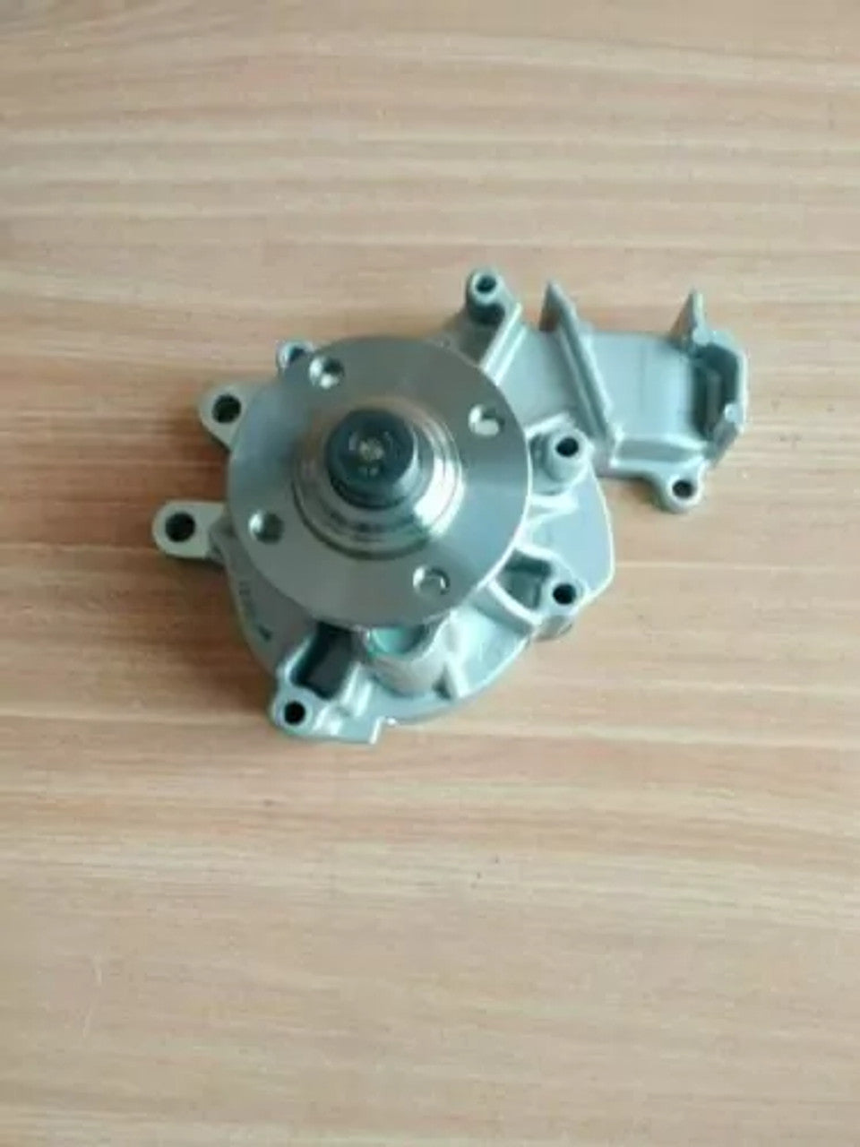 Water Pump fits Toyota Hilux 4Runner Fortuner Innova Revo Zace Kijang Unser 35-02-289 View Right