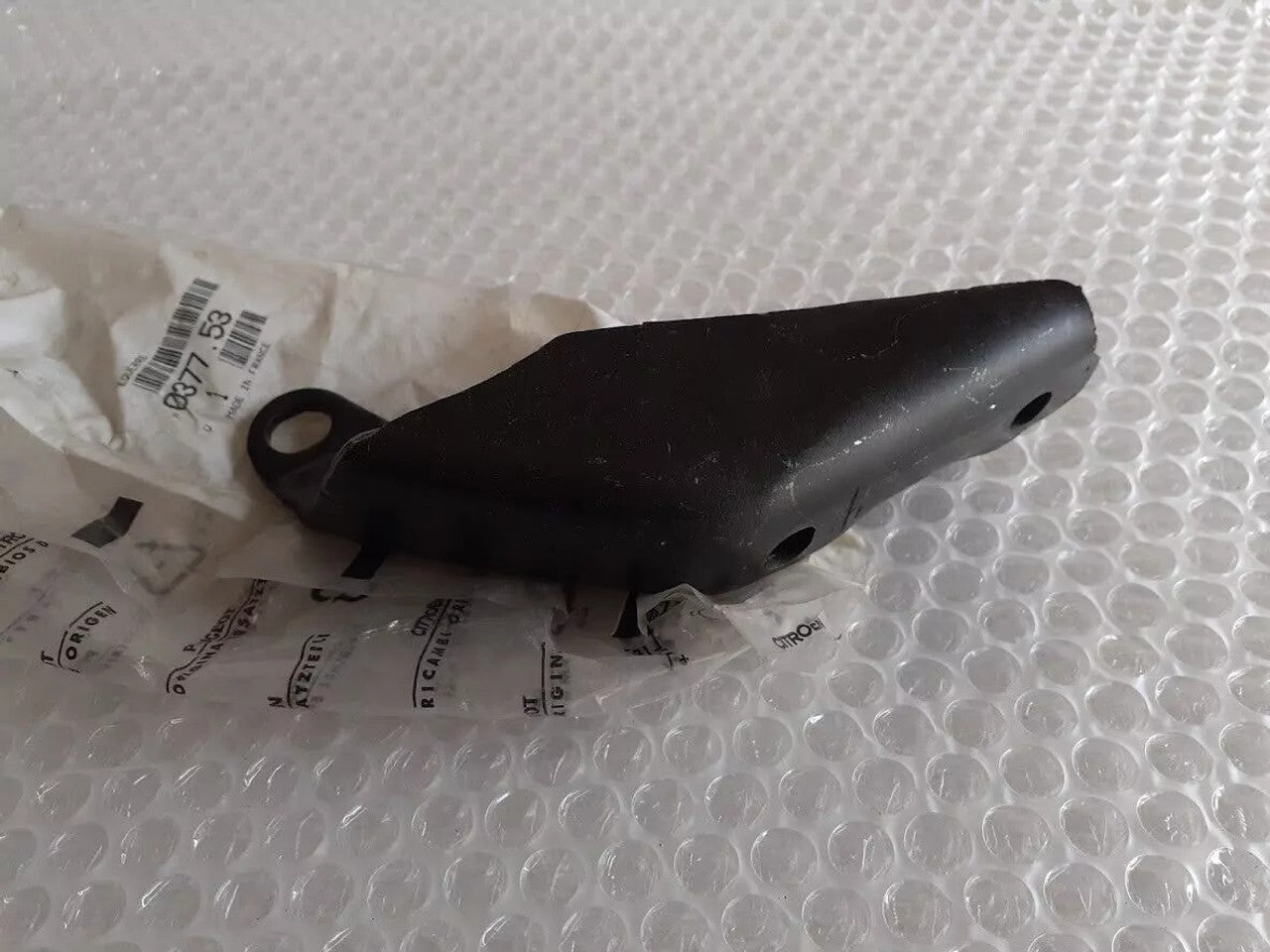 Turbocharger Bracket fits Peugeot Citroen Diesel 037753 Genuine View Right
