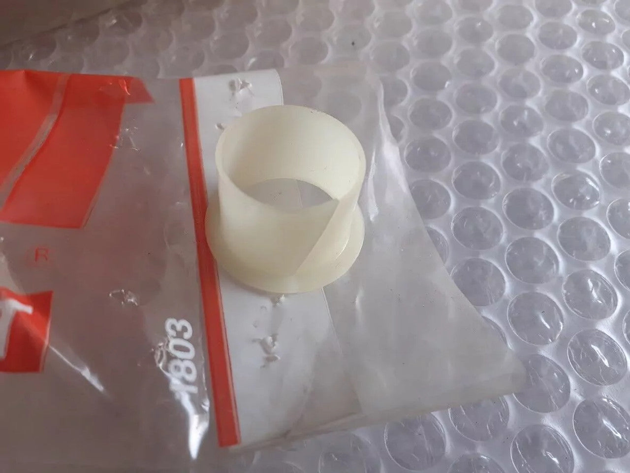 2x Brake Clutch Pedal Bush fits Fiat 124 850 1500 Dino 4009199 Genuine View Rear