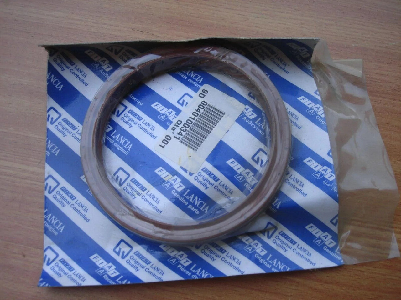 Oil Seal Crankshaft fits Fiat Croma Turbo DS 90 Ducato 40100341 Genuine View Front