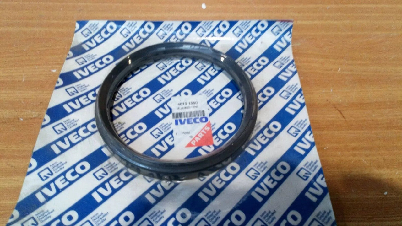 Shaft Seal Axle Stub fits Iveco Eurotech Eurotrakker Eurostar 40101550 Genuine View Front