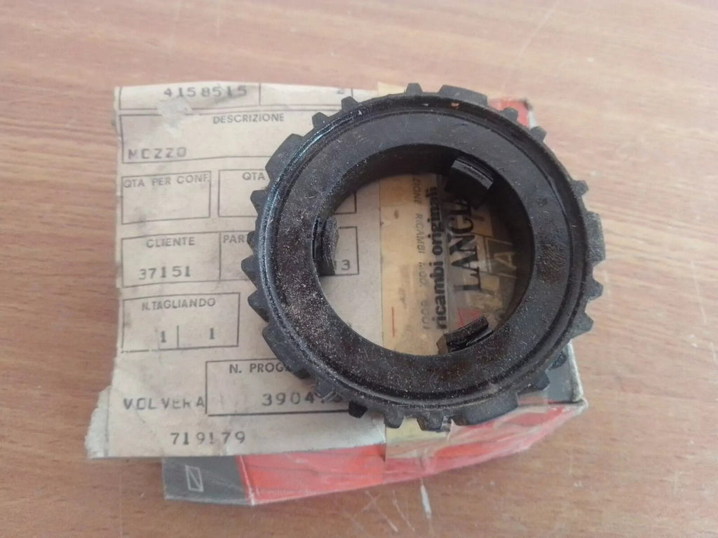 Transmission Synchro Hub fits Fiat 124 4158515 Genuine View Front
