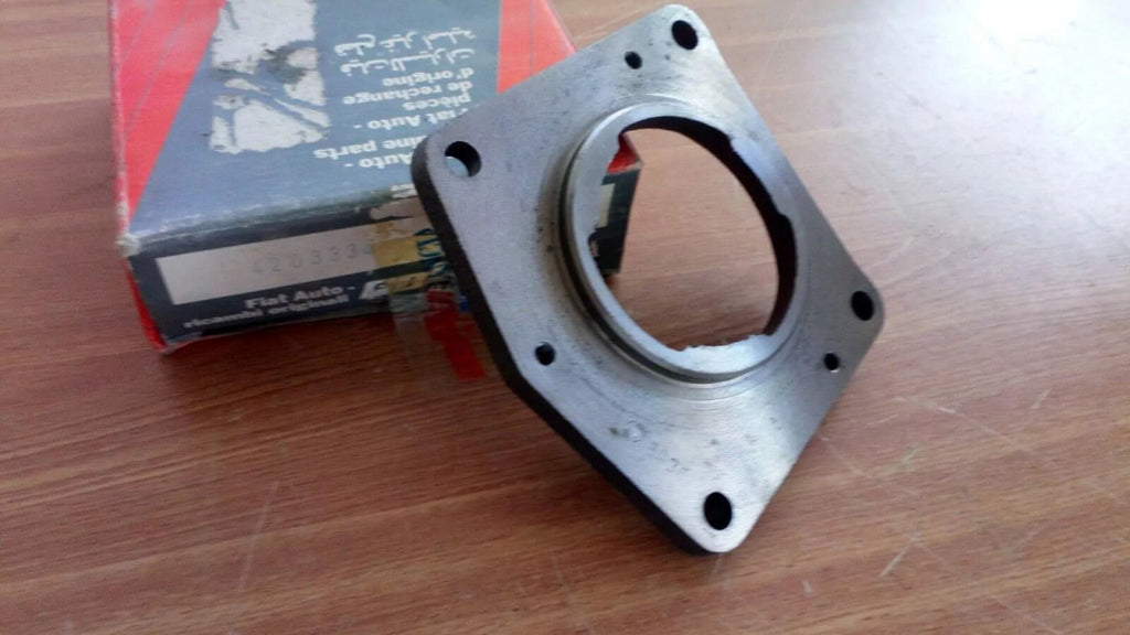 Gearbox Shaft Flange fits Fiat 127 Autobianchi A112 4203334 Genuine View Rear