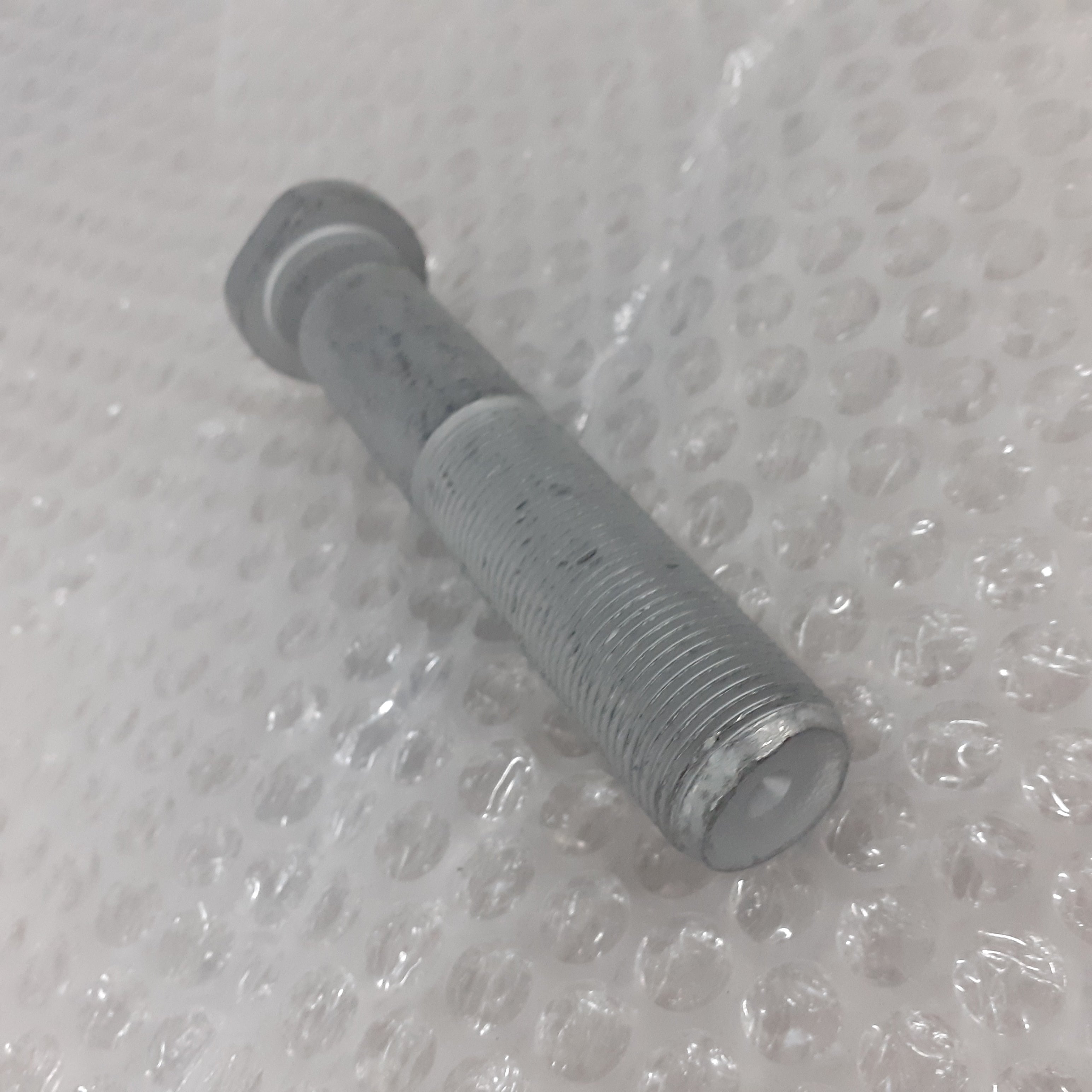 Wheel Bolt Stud fits Iveco Stralis Trakker 42127244 Genuine View Rear