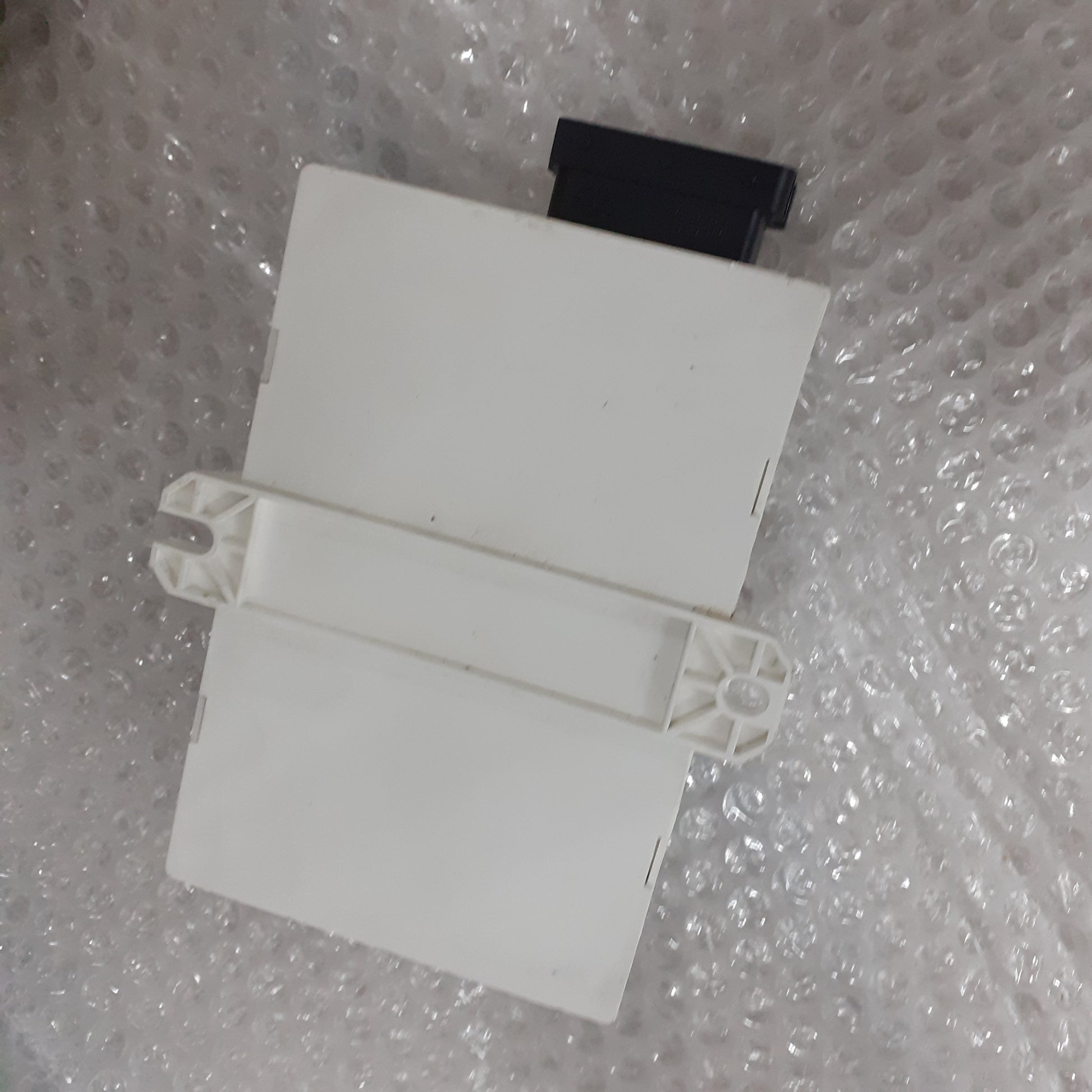 Main Interior Fuse Box Central Electrical Unit fits Iveco Stralis Eurocargo Tector 42574315 Genuine View Lower