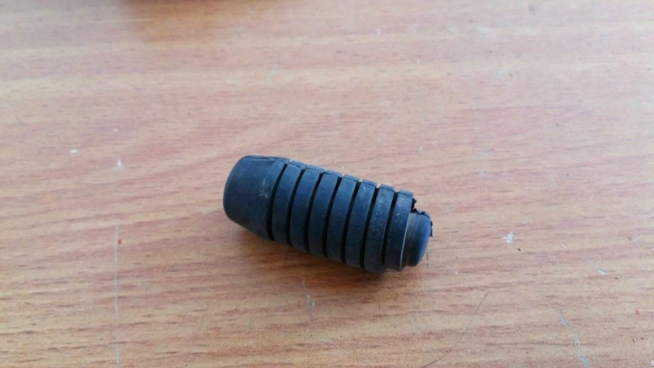 2x Hood Bonnet Buffer fits Fiat Panda 124 Ritmo Lancia Beta 4276430 Genuine View Front