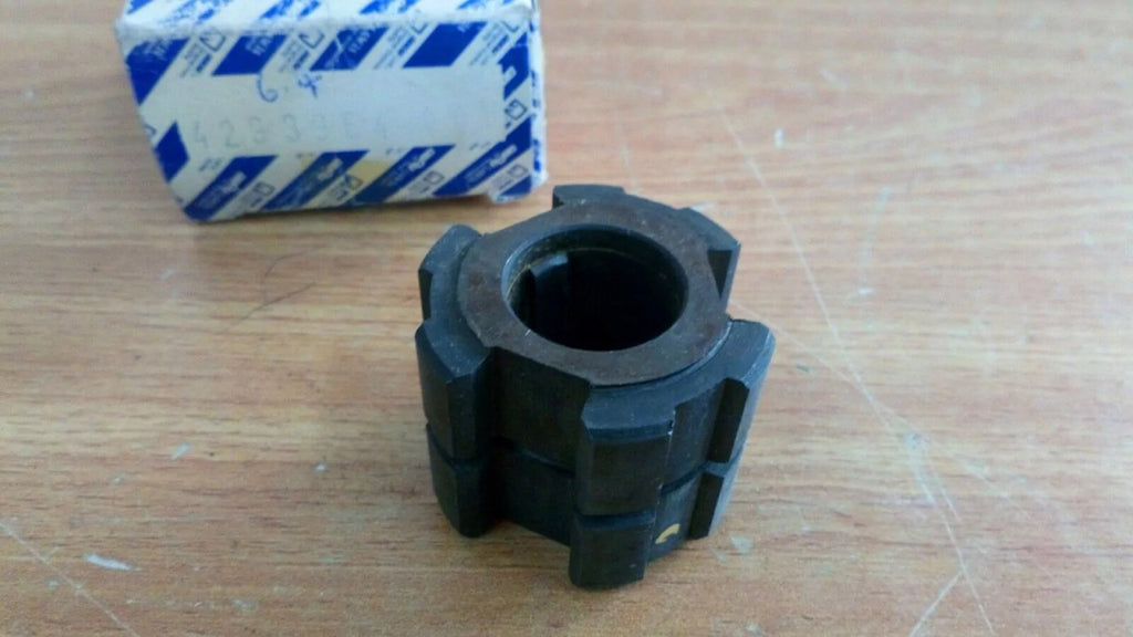 Sliding Hub fits Fiat Cinquecento 126 4293964 Genuine View Rear