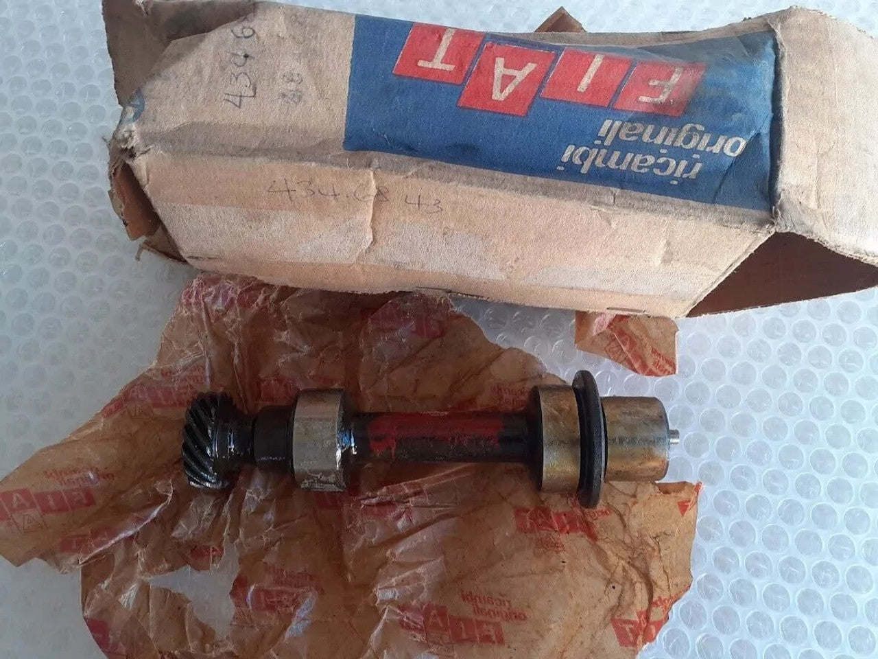Oil Pump Shaft fits Fiat Elba Mille Uno Fiorino Lancia Y10 4346843 Genuine View Left