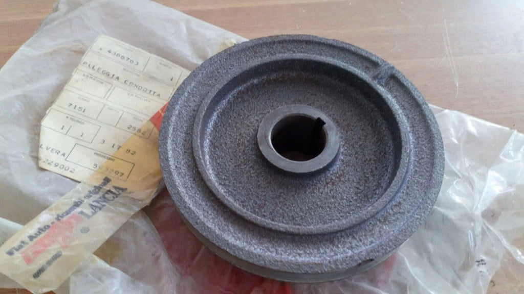 Crankshaft Pulley fits Fiat Panda Uno 4386763 Genuine View Rear
