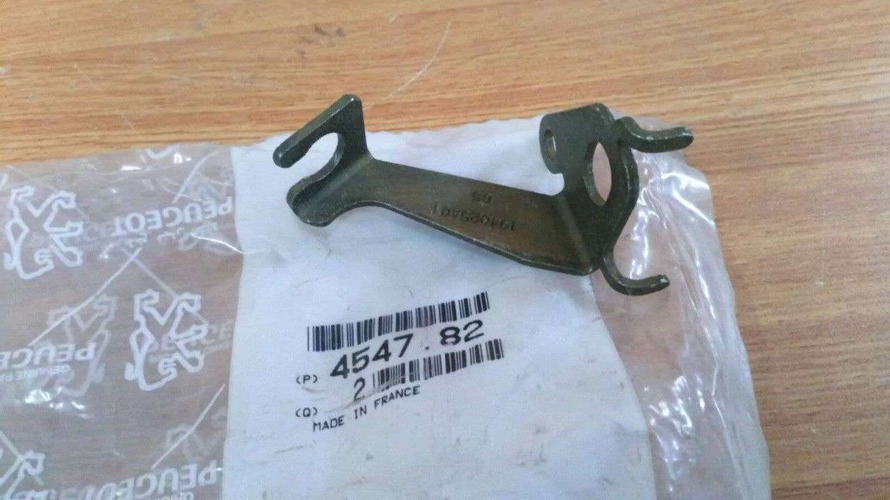 ABS Speed Sensor Bracket Rear Left fits Peugeot 406 454782 Genuine View Front