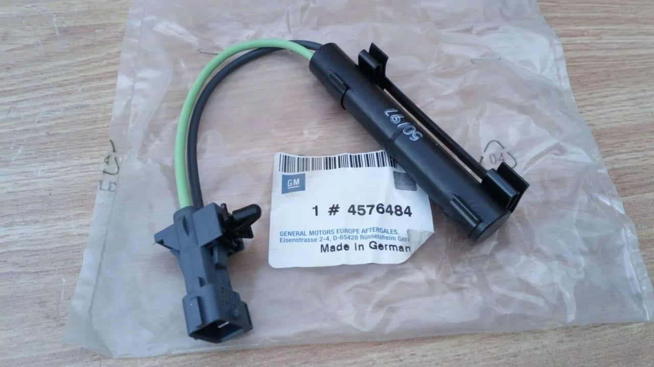 Fan Resistor fits Saab 9-5 9600 B205 B235 B308 4576484 Genuine View Front