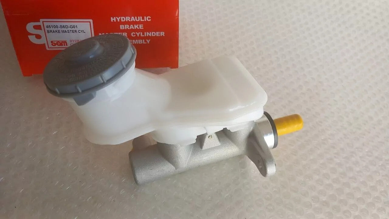 Brake Master Cylinder LHD fits Honda Civic EP1 EP2 EP3 EU7 EU8 46100-S6D-G01 View Rear
