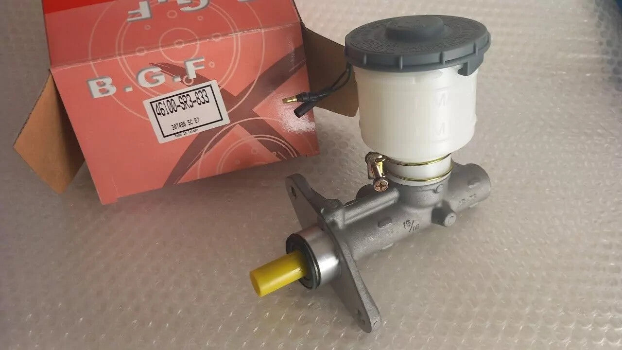Brake Master Cylinder fits Honda Civic CRX EG2 EH6 15/16 46100-SR3-833 View Rear