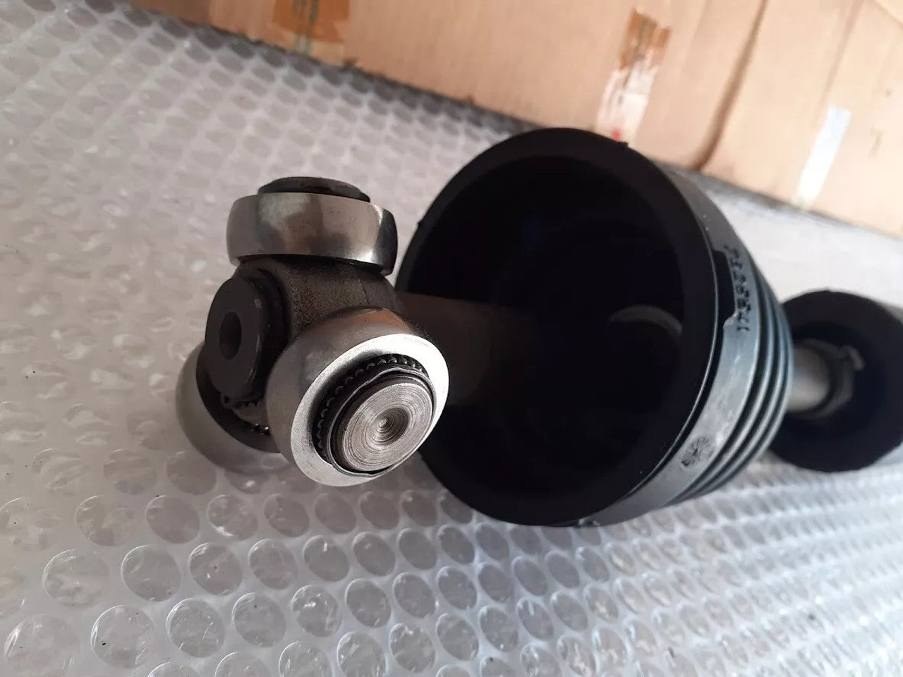 Shaft Right fits Fiat Punto 46307198 Genuine View Right