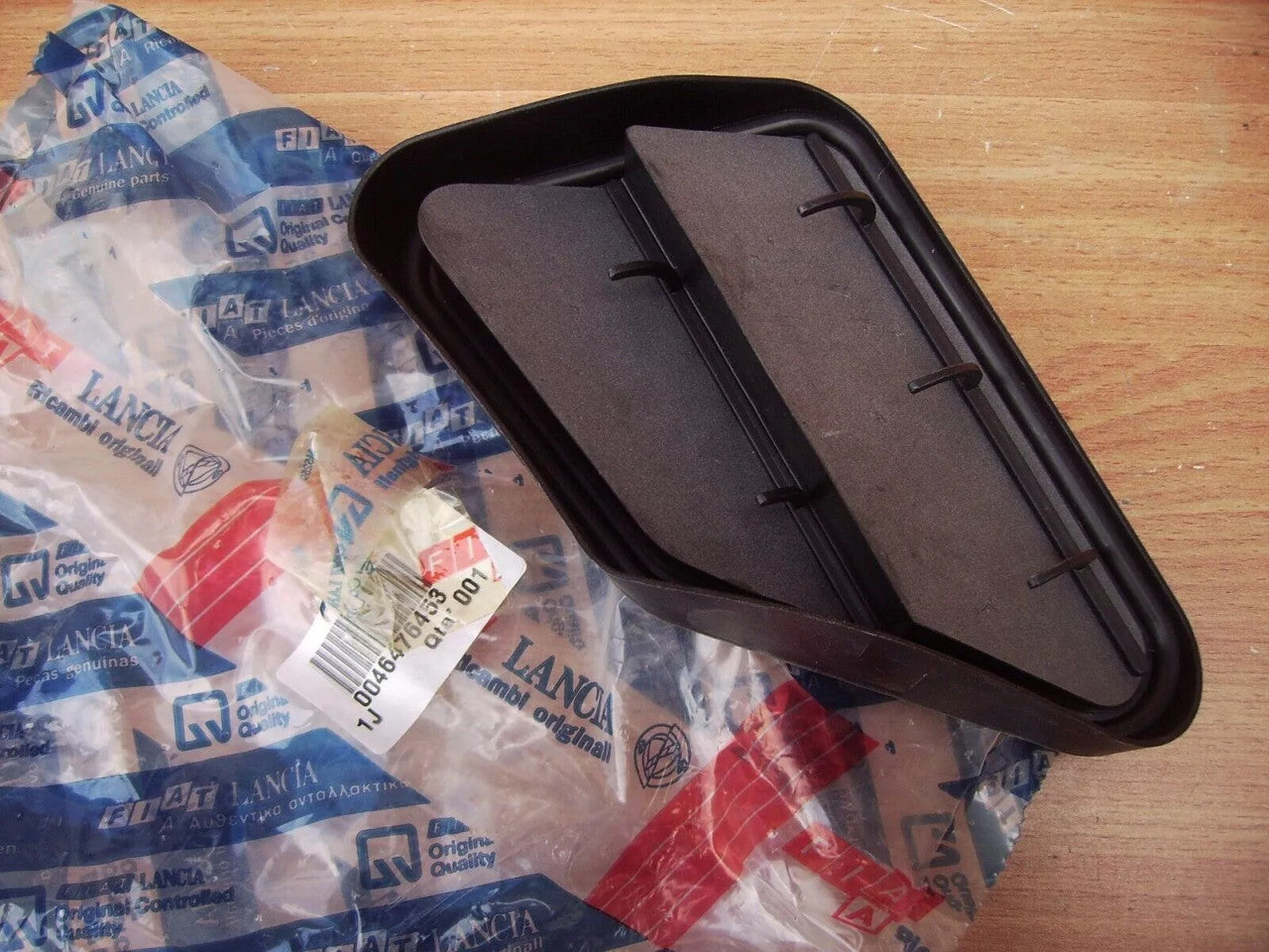 Air Grille Rear Right fits Fiat Bravo Brava Marea Marengo 46476453 Genuine View Rear