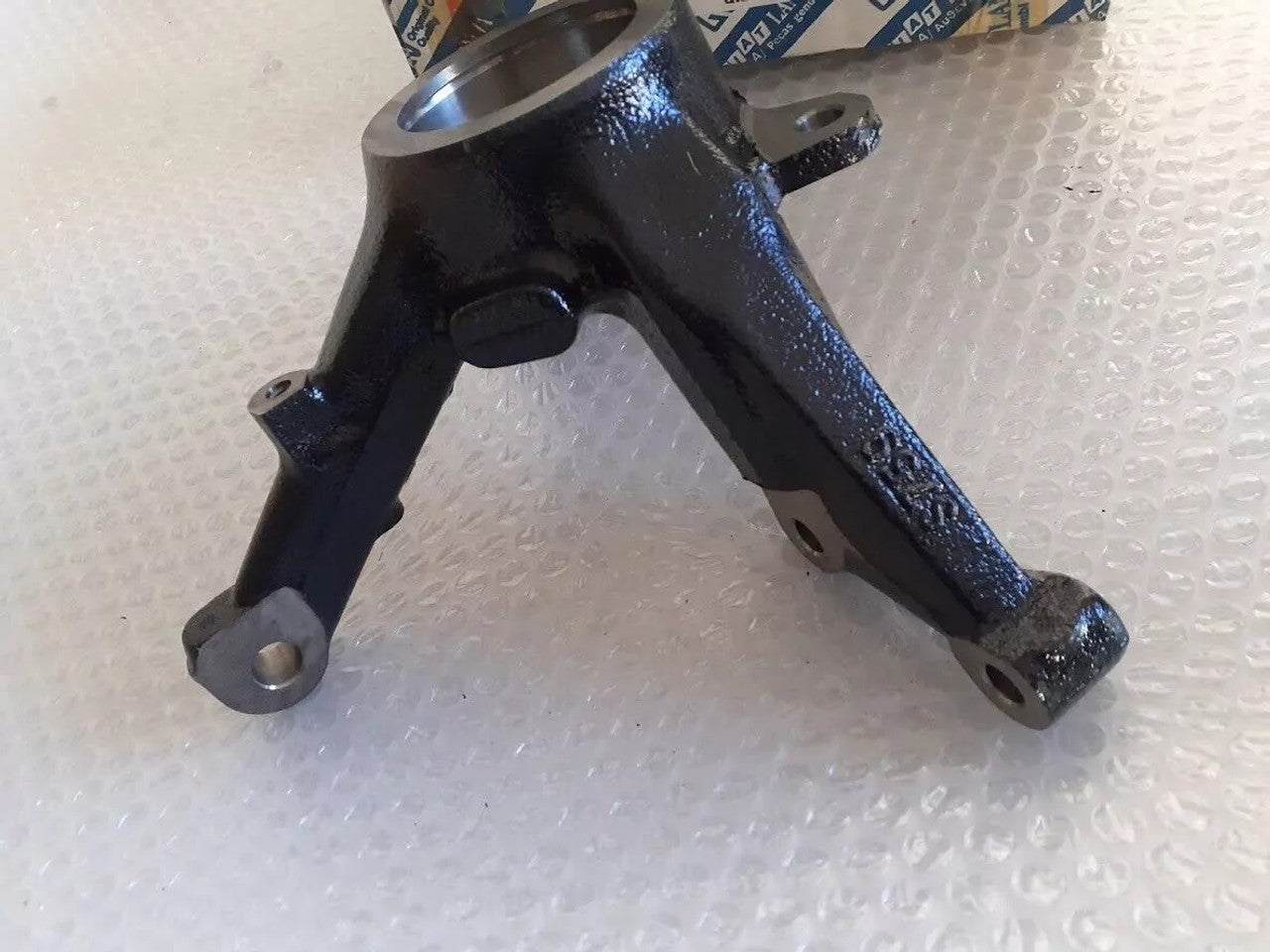 Steering Knuckle Front Left fits Fiat Brava Bravo Tempra Tipo Lancia Dedra Delta 46480639 View Rear