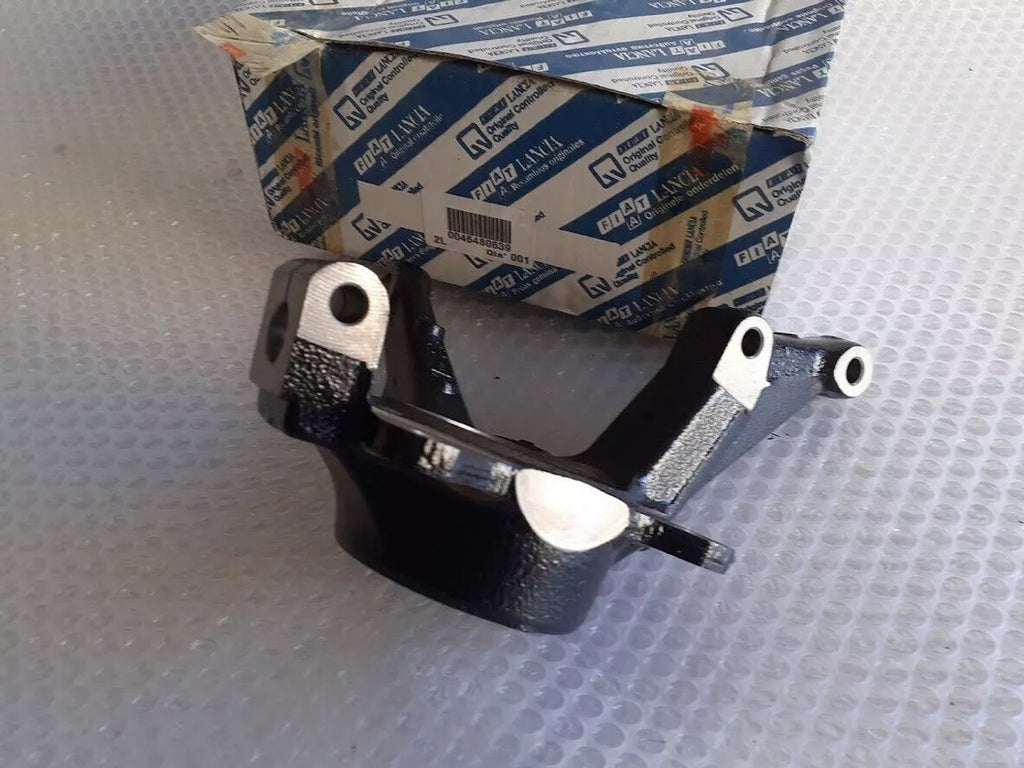 Steering Knuckle Front Left fits Fiat Brava Bravo Tempra Tipo Lancia Dedra Delta 46480639 View Lower