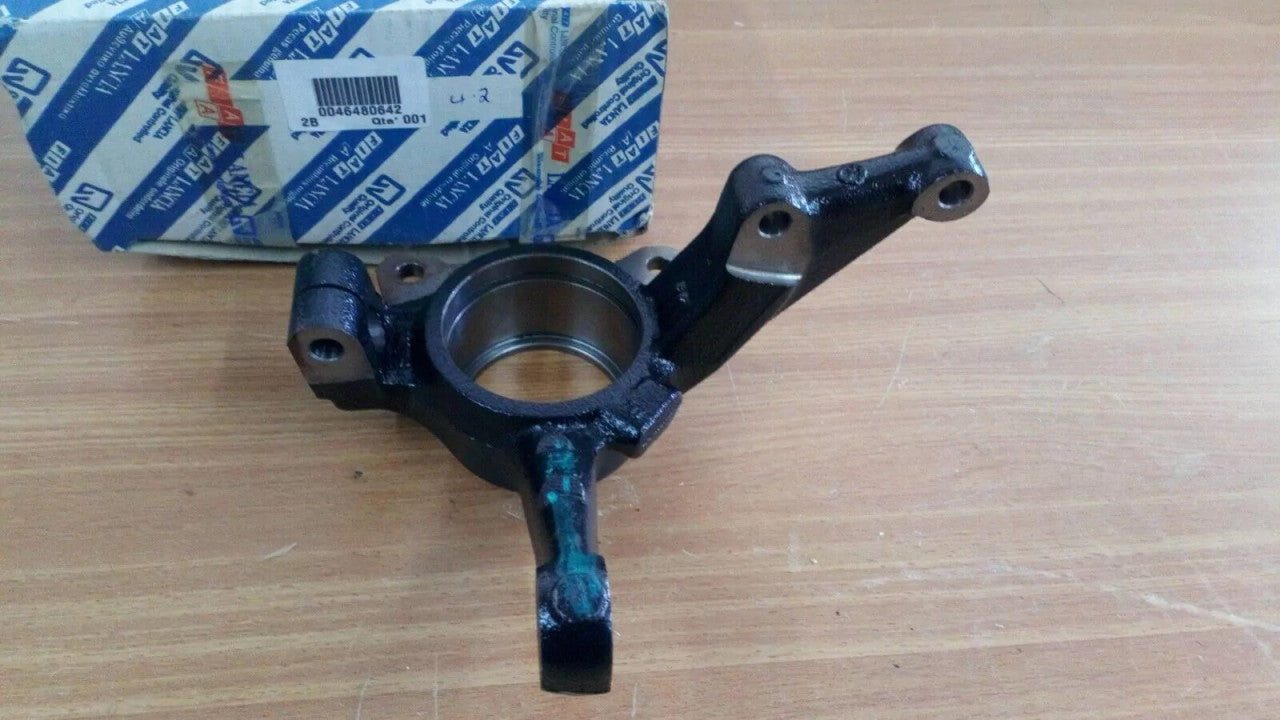 Steering Knuckle Right fits Fiat Tipo Tempra Bravo Lancia Delta Dedra 46480642 View Front