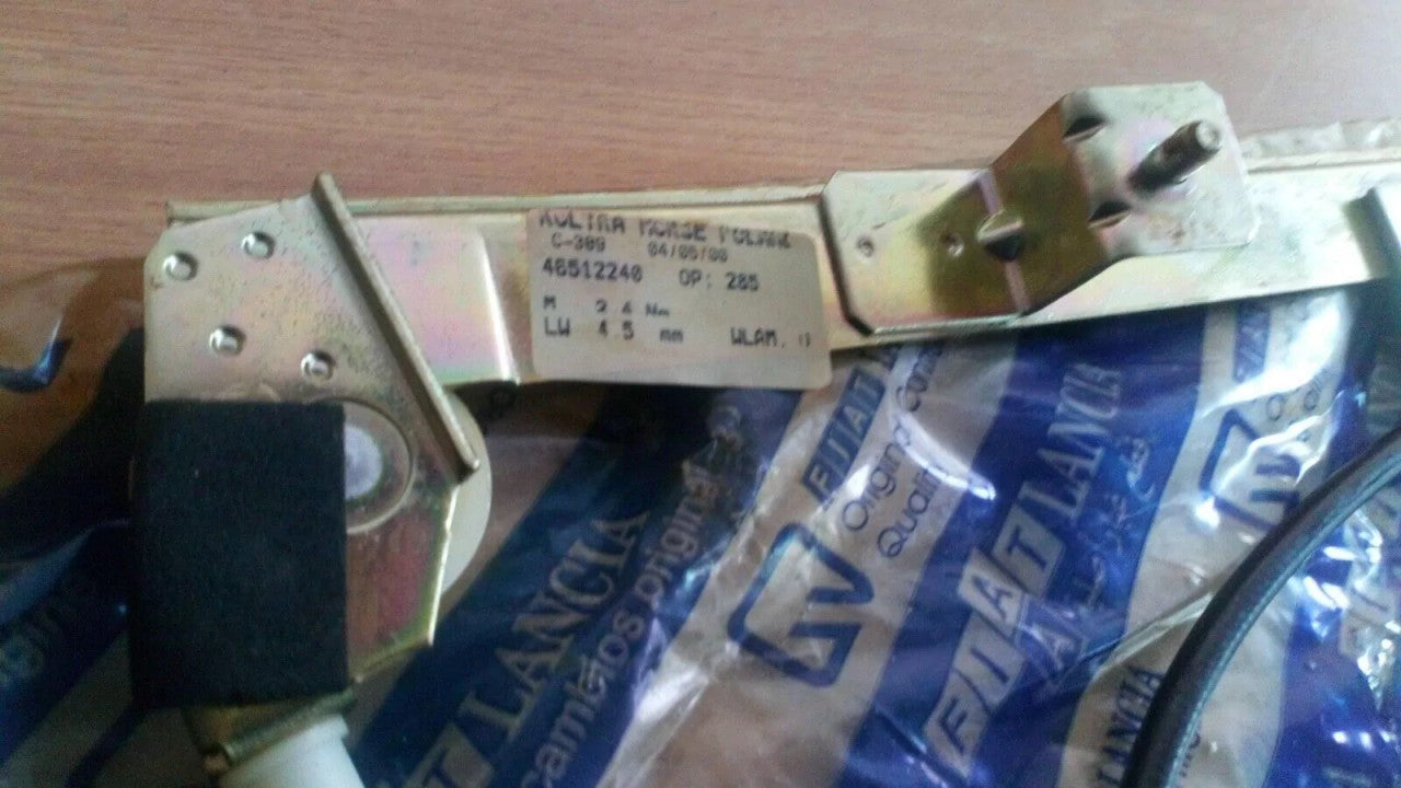 Window Regulator Front Right fits Fiat Seicento 46512240 Genuine View Left