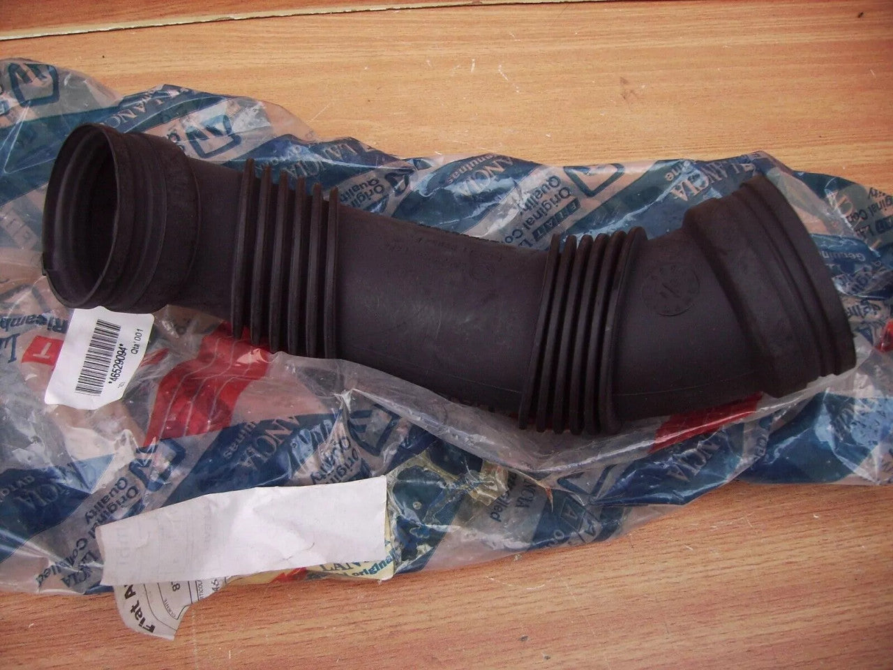 Air Filter Intake Hose fits Fiat Punto 46529094 Genuine View Right