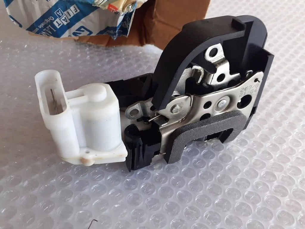 Door Lock Front Right fits Fiat Punto 46536065 Genuine View Rear