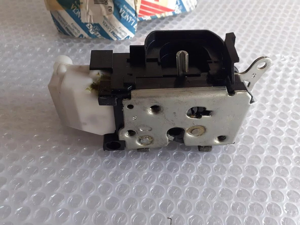 Door Lock Front Left fits Fiat Punto 46536071 Genuine View Left