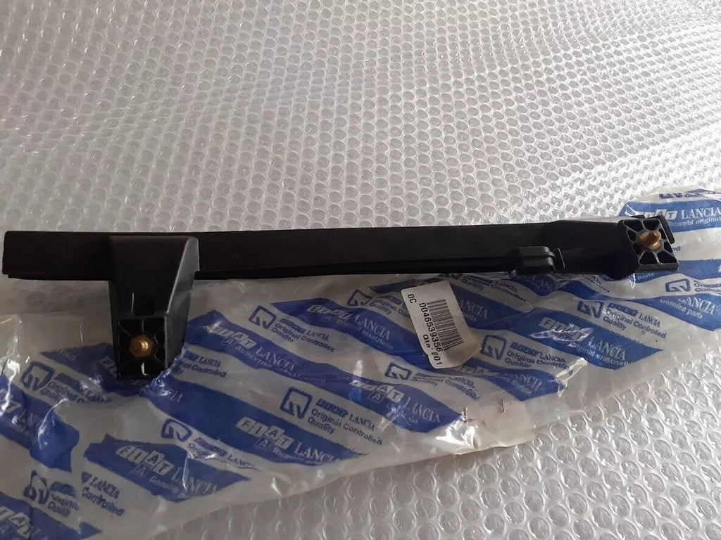 Front Right Window Front Guide fits Fiat Punto 46539356 Genuine View Rear