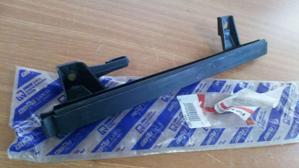 Window Guide Front Left Door fits Fiat Punto 46539360 Genuine View Rear