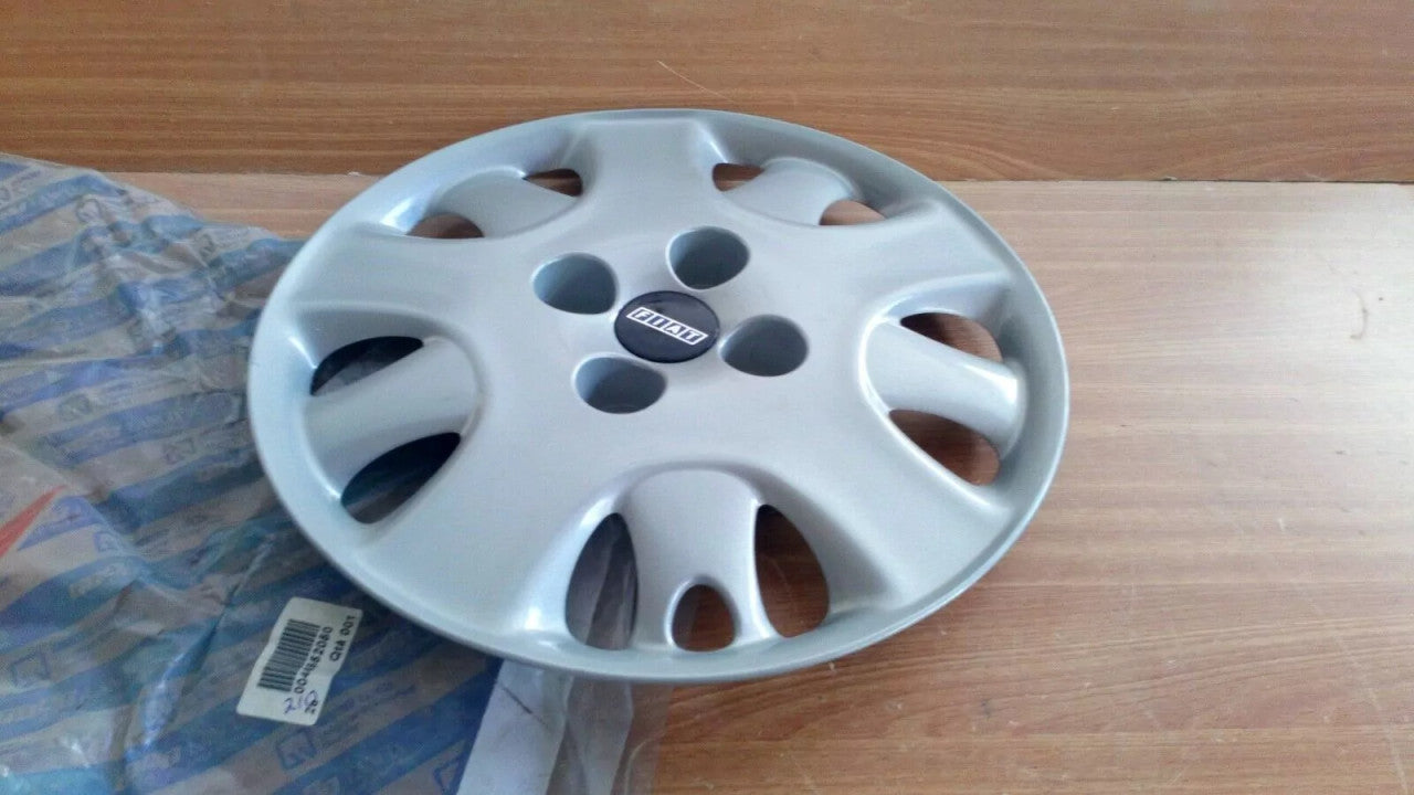 Wheel Hub Cap fits Fiat Marea 46552050 Genuine View Front