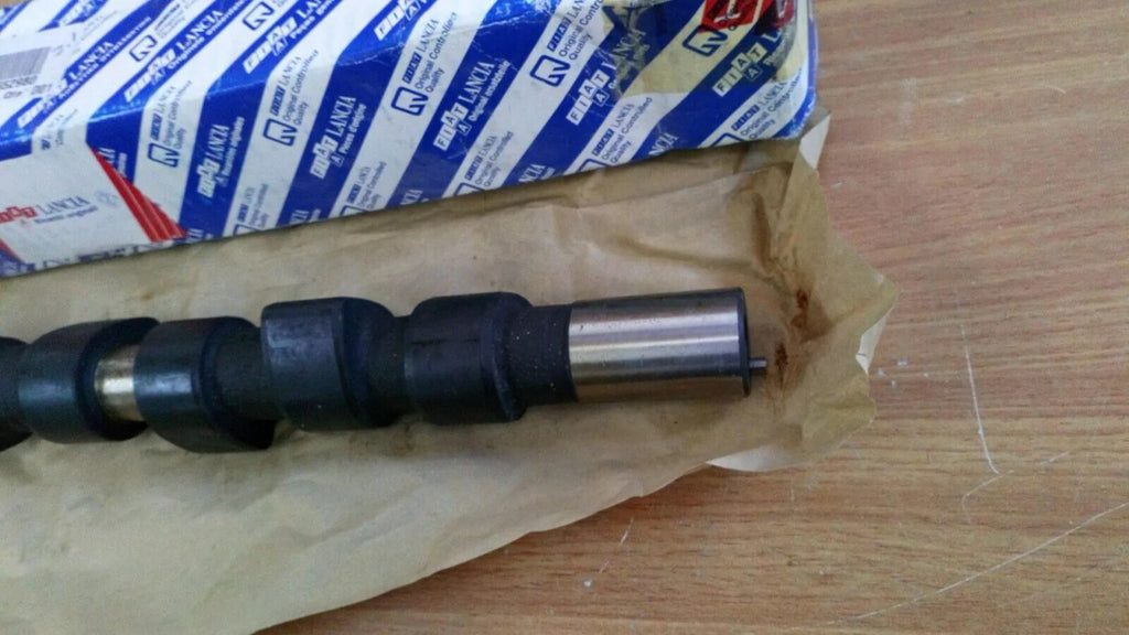 Camshaft fits Fiat Tipo Diesel 46552980 Genuine View Close Up Rear
