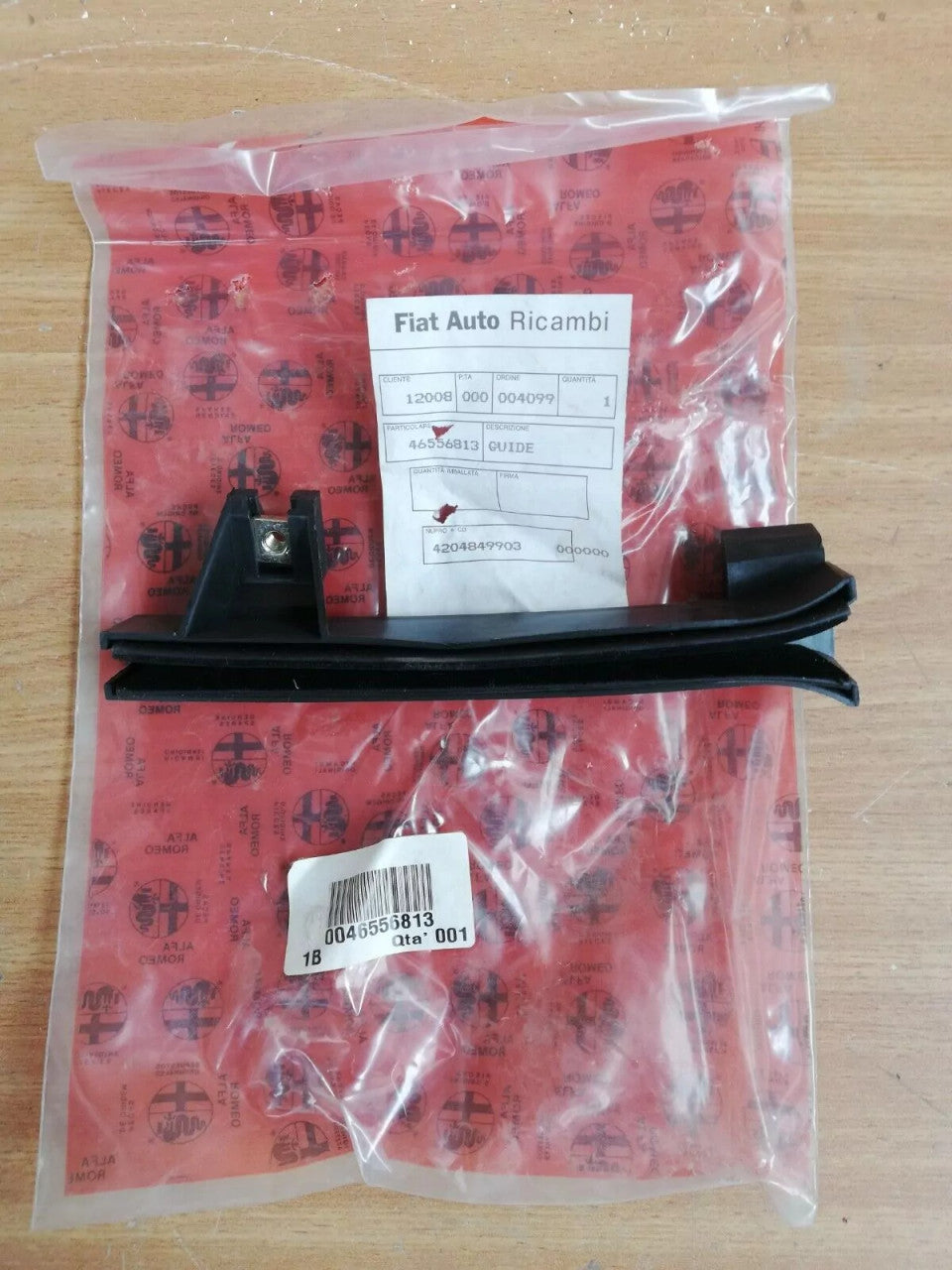 Rear Right Window Guide fits Alfa Romeo 147 46556813 Genuine View Right