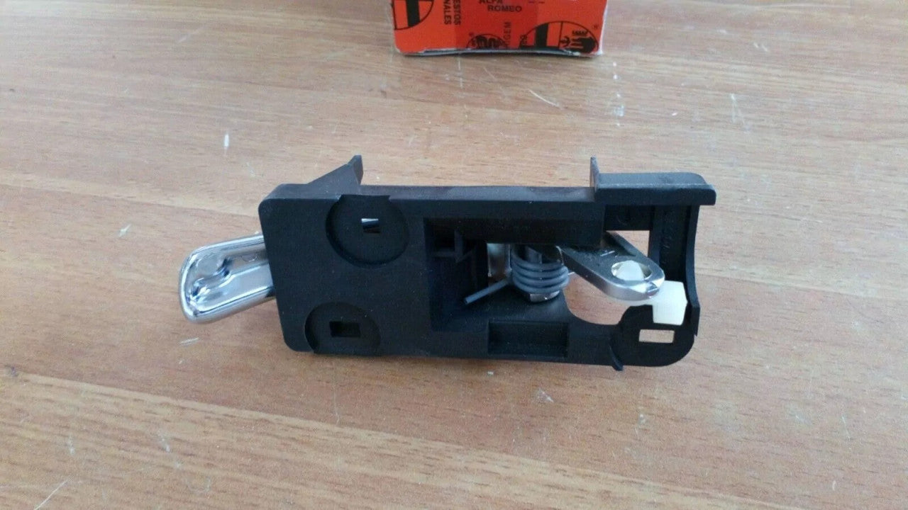 Interior Door Handle Front Right fits Alfa Romeo 147 GT 46736145 Genuine View Right